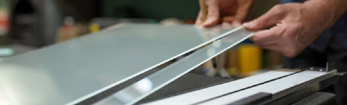 Emergency Glass Repair for Hospitality Businesses in Bayshore Gardens, FL