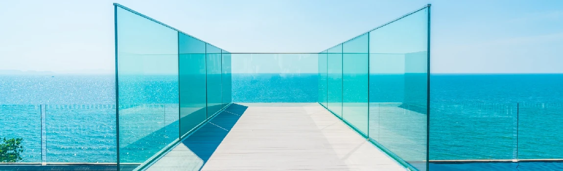 Customized Glass Pool Fence Repair Services in Bayshore Gardens, FL